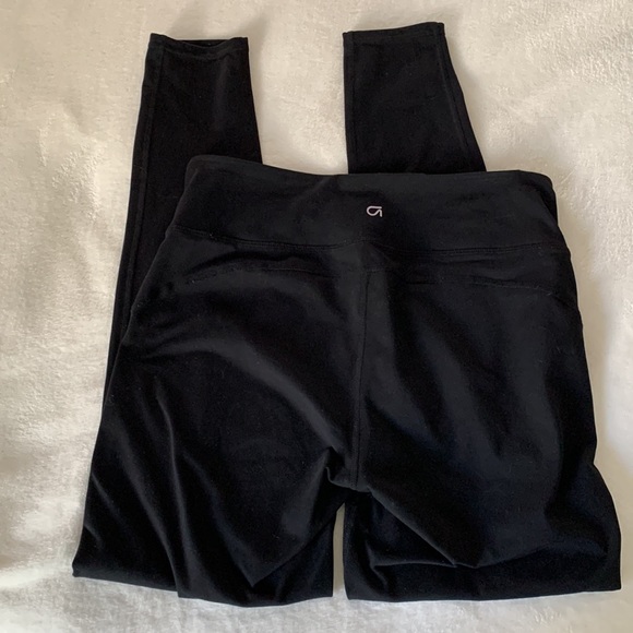 GapFit Black Leggings - Picture 2 of 5